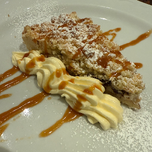 Sbrisolona con ricotta e scaglie di cioccolato